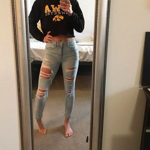 American Eagle ripped skinny’s